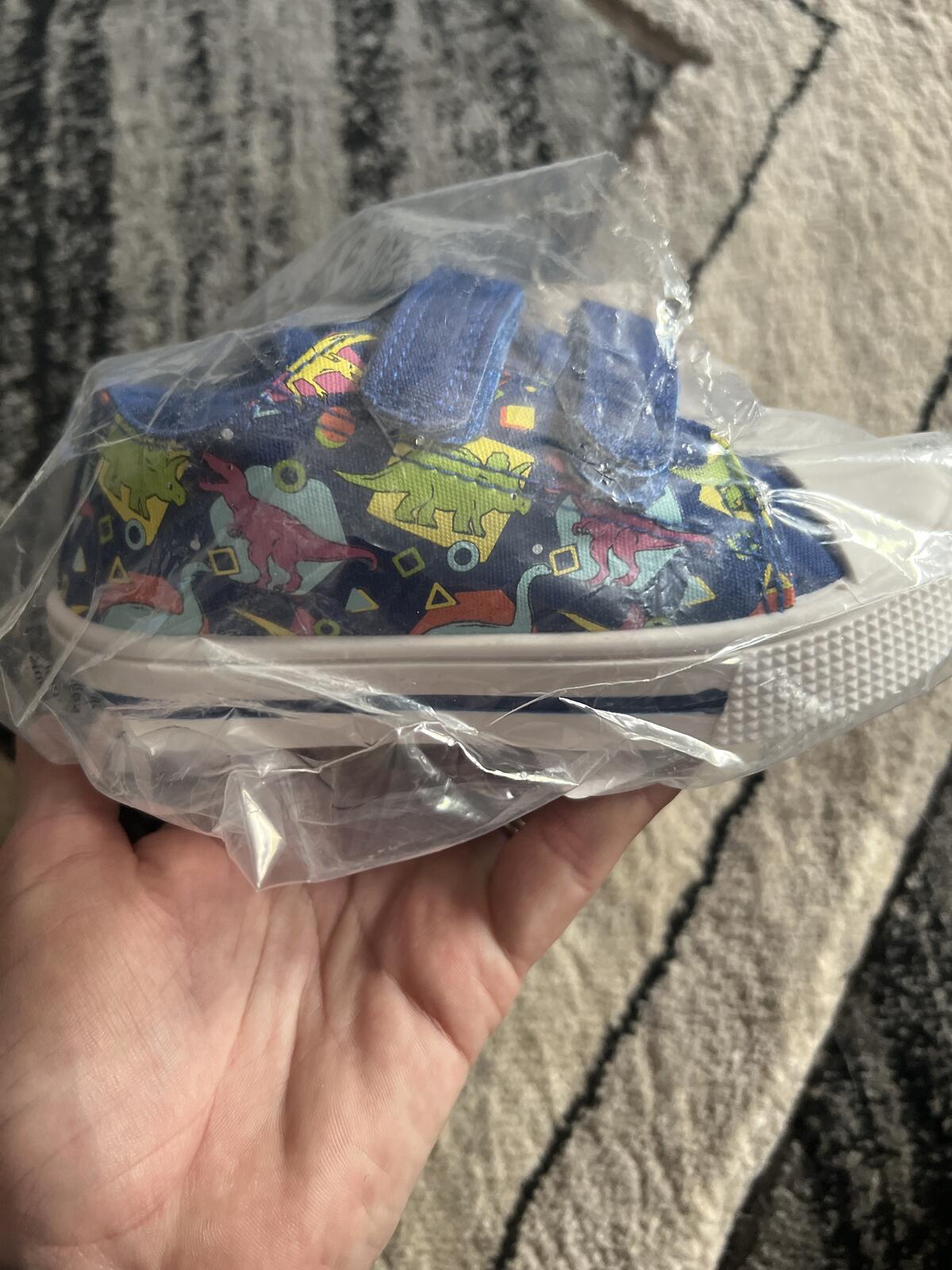 Toddler Blue Dinosaur Print Canvas Sneakers Size Toddler 6