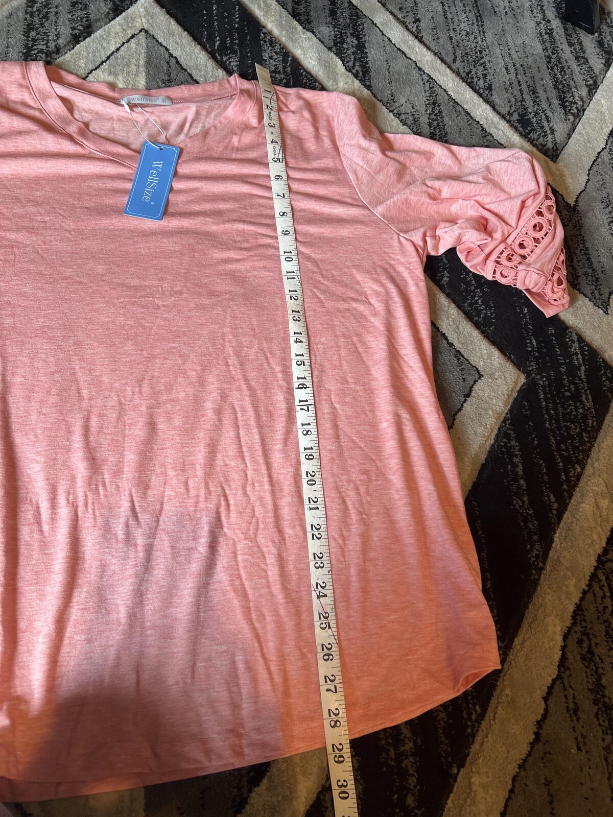 WellSize Pink V-Neck Top with Eyelet Sleeve Detail Size 2X