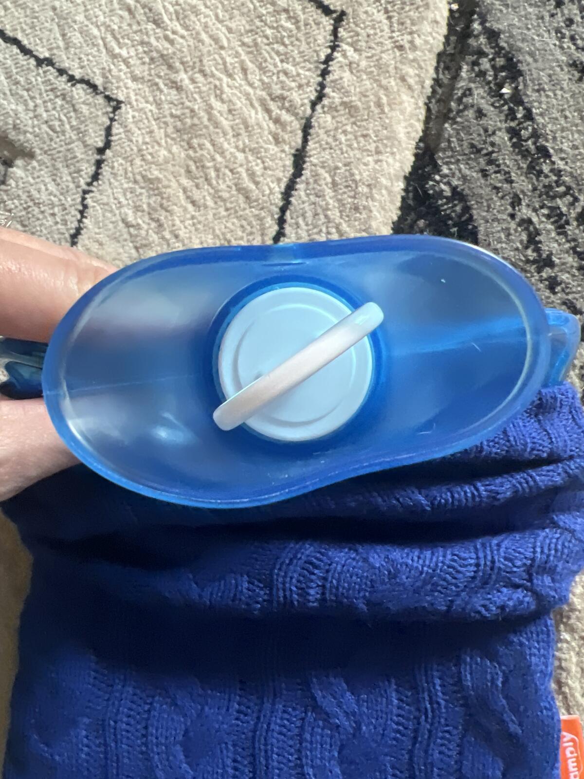 Samply Hot Water Bottle with Blue Knotted Cover