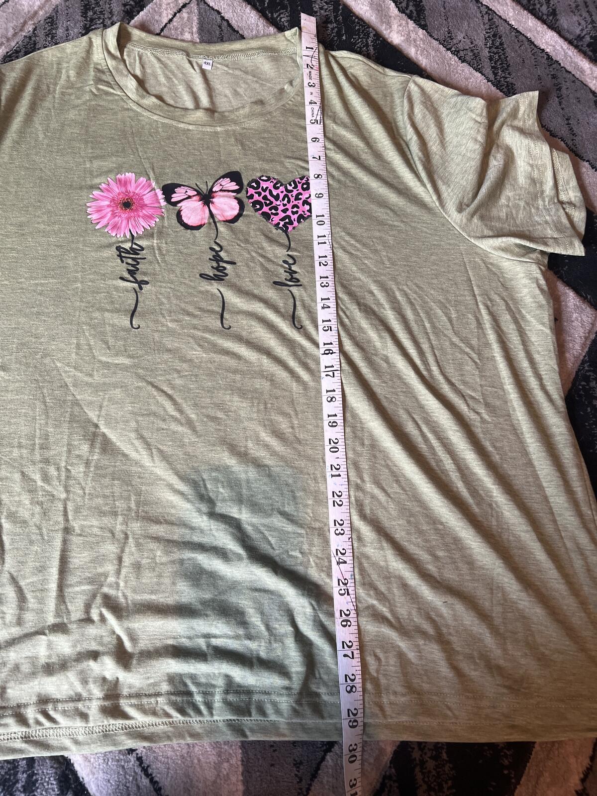 Plus Size 4XL Light Green Graphic Tee with Pink Flower, Butterfly, and Heart