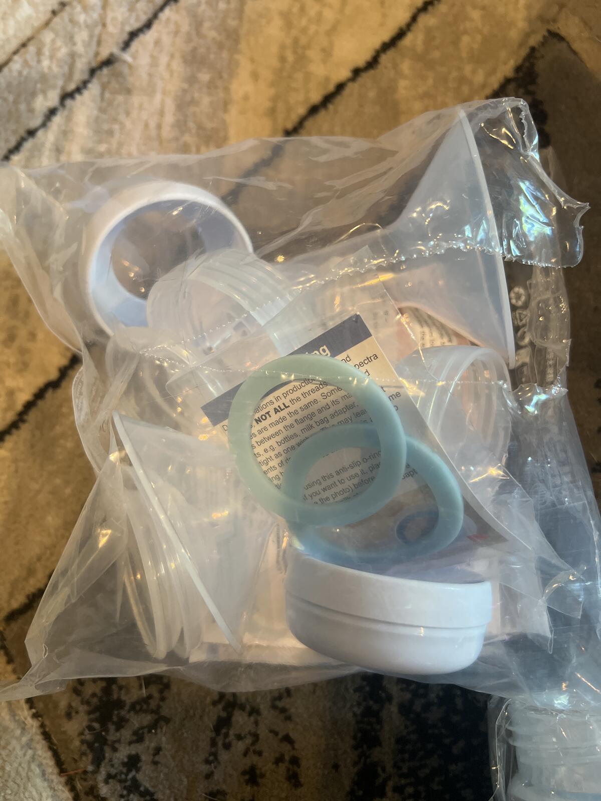 maymom MyFit Flange Kit Compatible with Spectra Pumps and Philips Avent Flanges