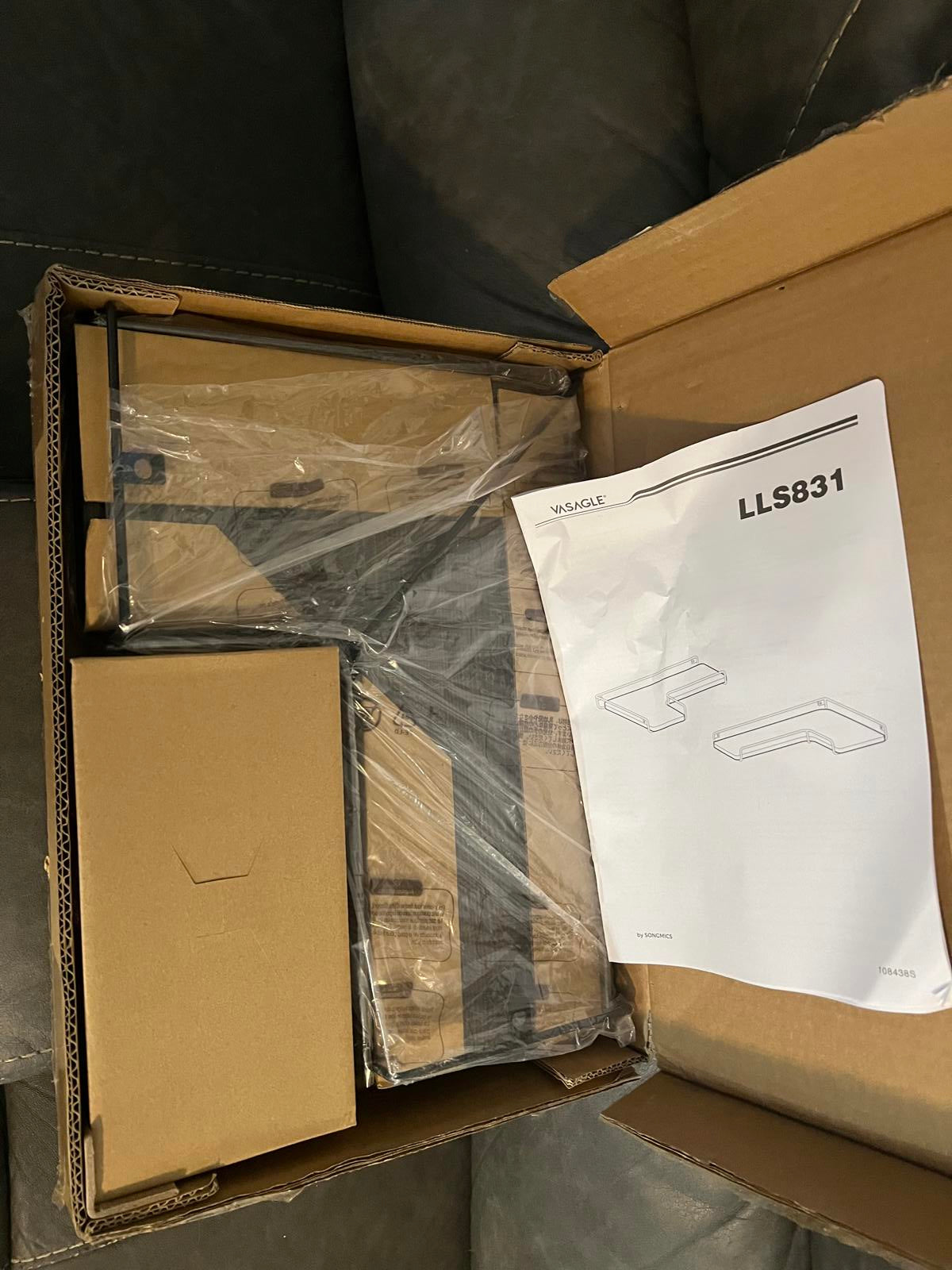 VASAGLE Black Corner Wall Shelves - Set of 2