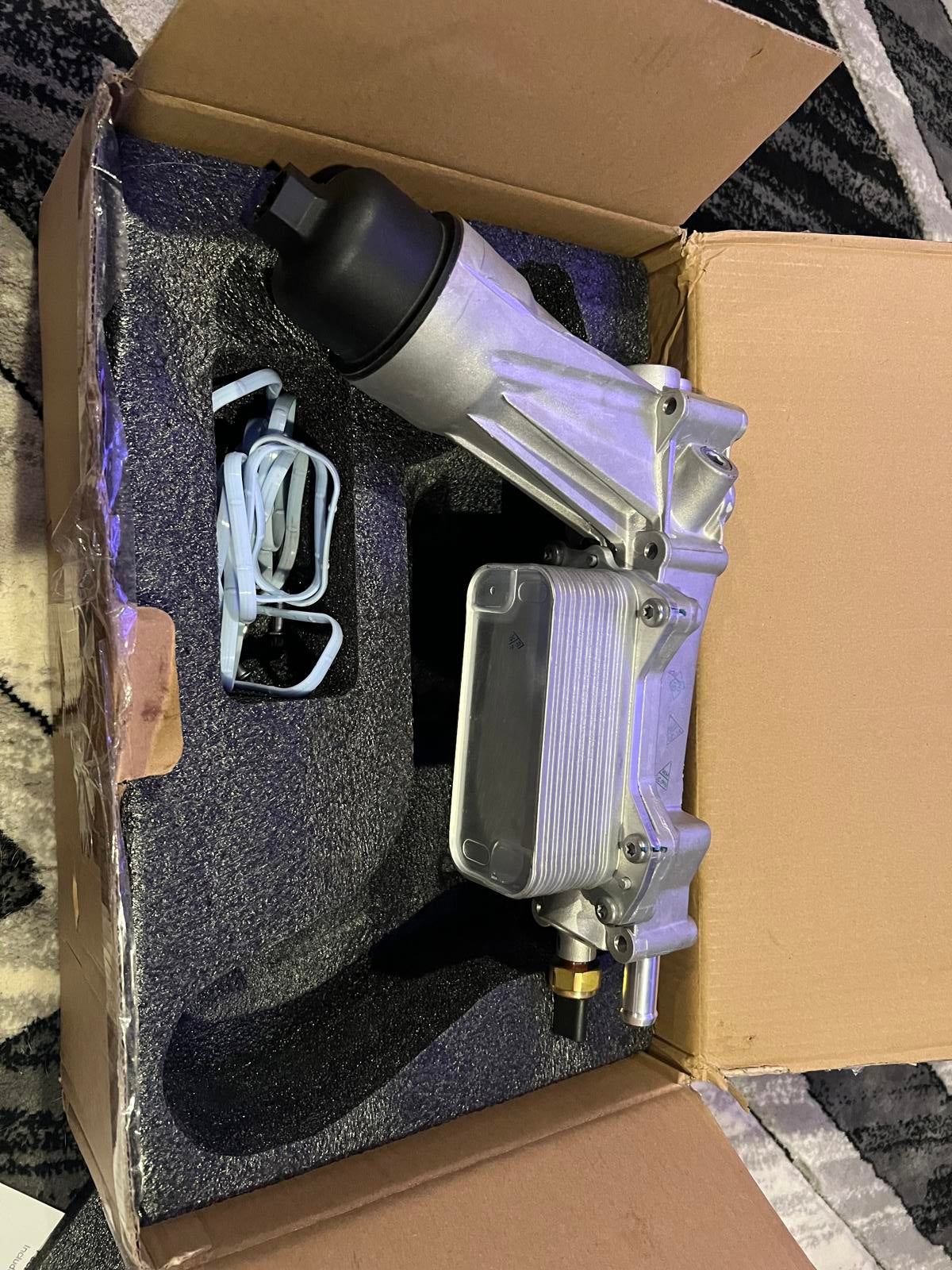 Aluminum Engine Oil Cooler Filter Housing for 19-20 Dodge Jeep Chrysler Ram 3.6L