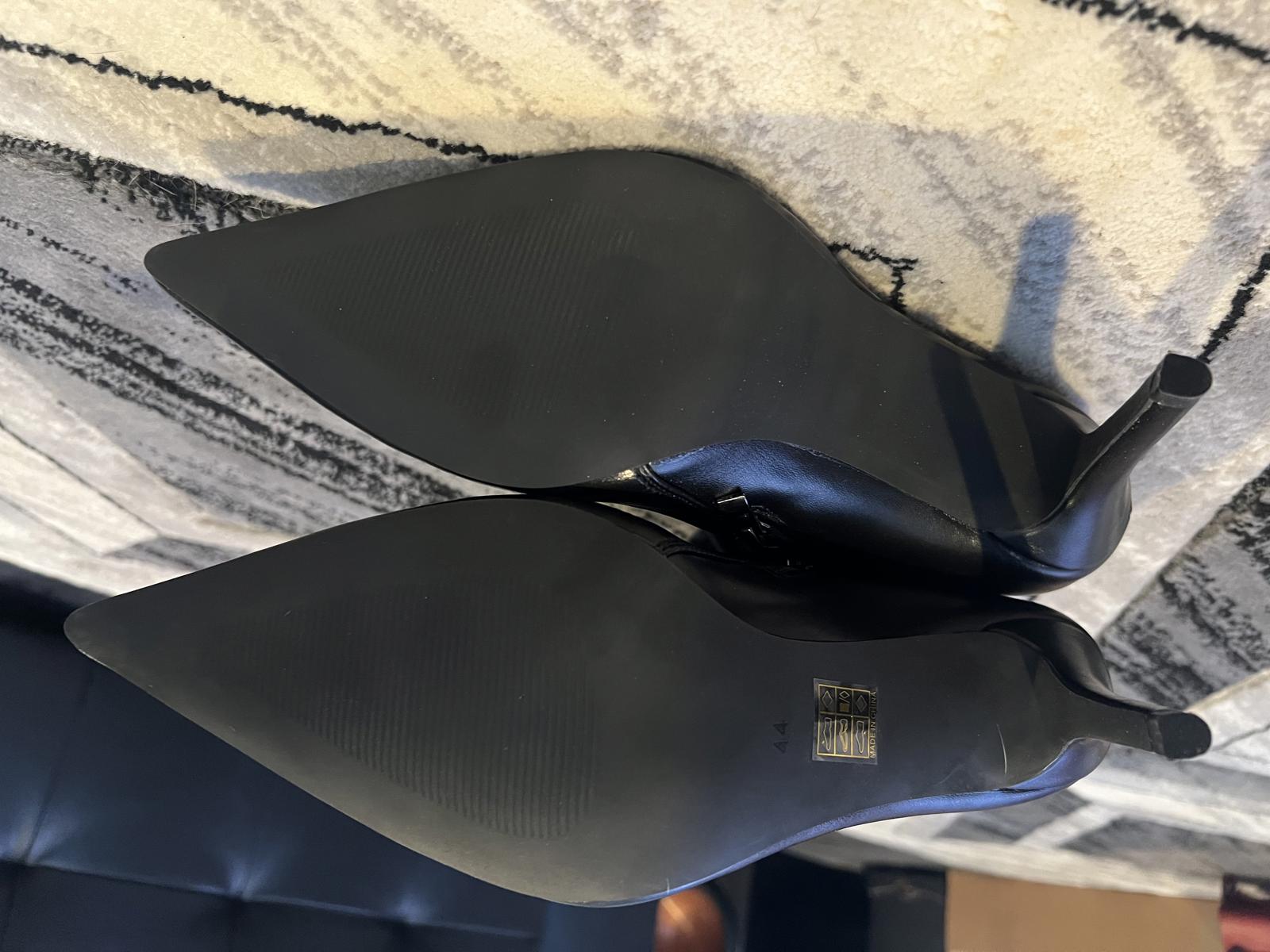 Black Faux Leather Slouchy Thigh-High Stiletto Boots comparable to US size 10/11