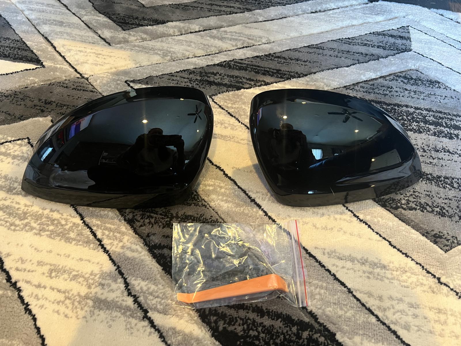 Pair of Black Replacement Side Mirror Covers with Installation Tool