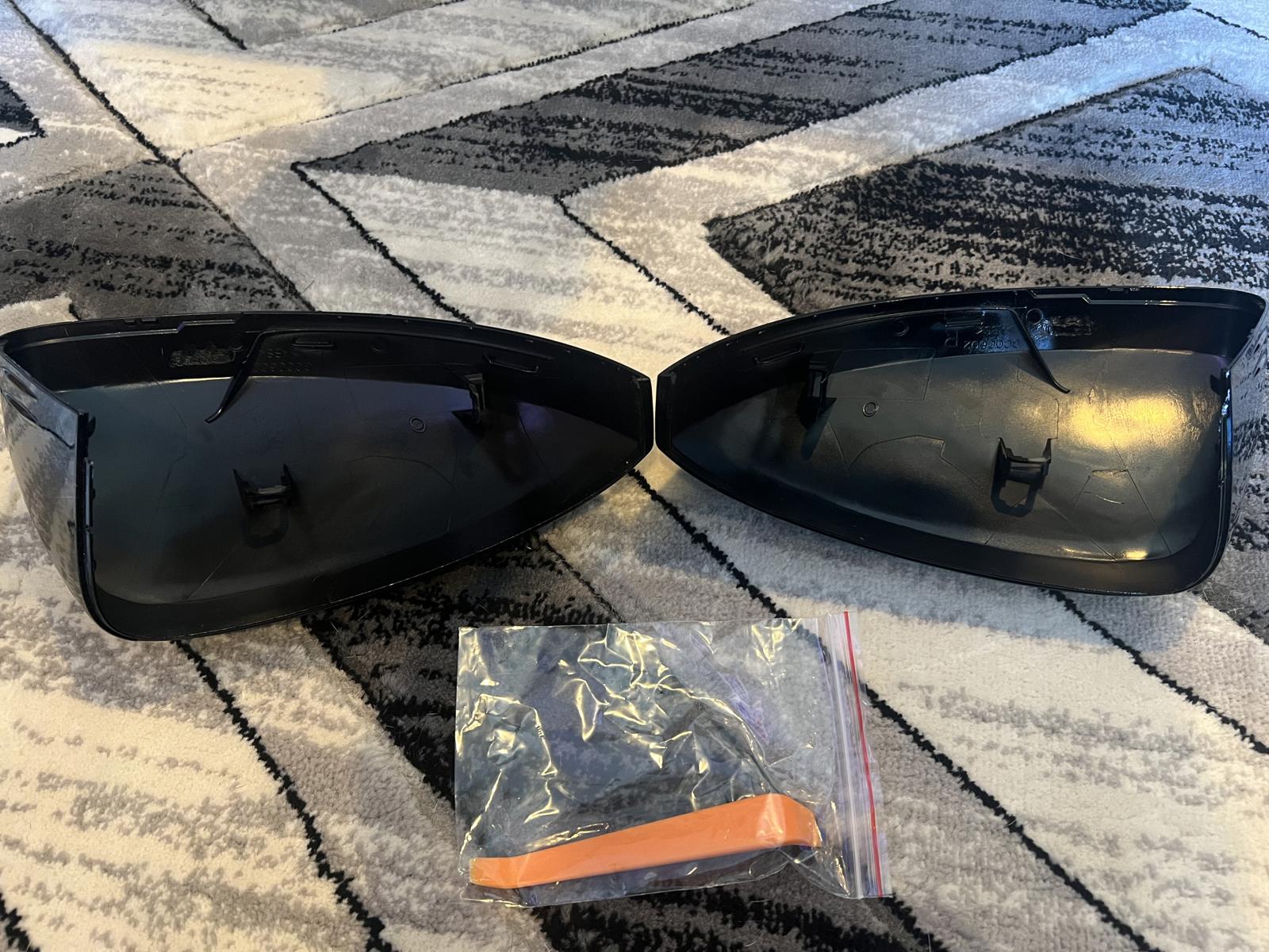 Pair of Black Replacement Side Mirror Covers with Installation Tool