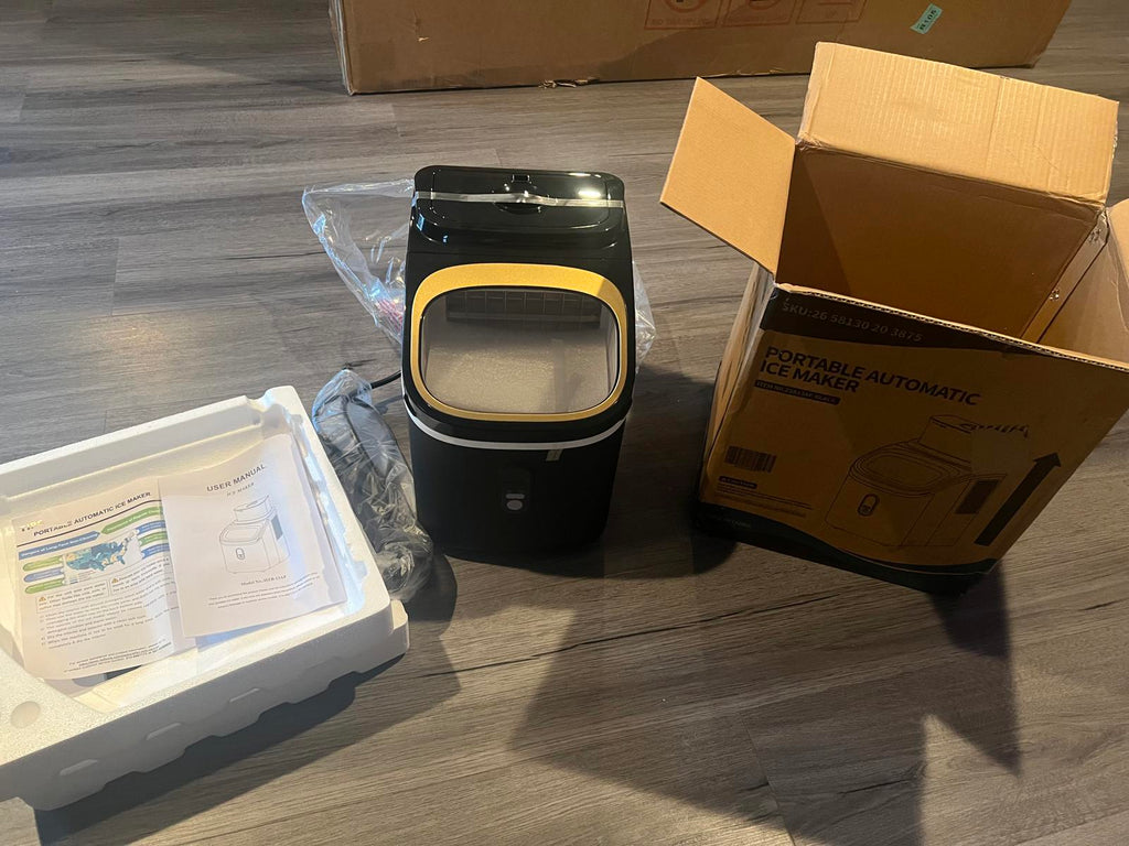 8.66 in 30 lbs. Cubed Ice Countertop Ice Maker w/ Ice Scoop, Black