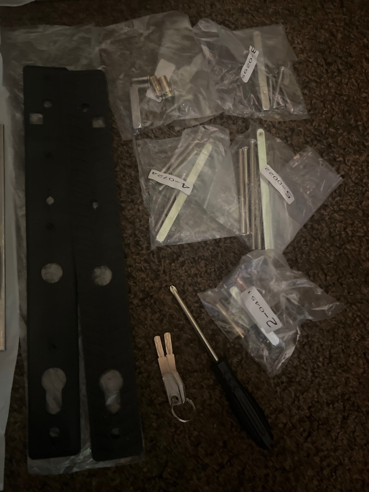 Sliding Glass Door Lock D208F/D300F with Installation and Setup Guide
