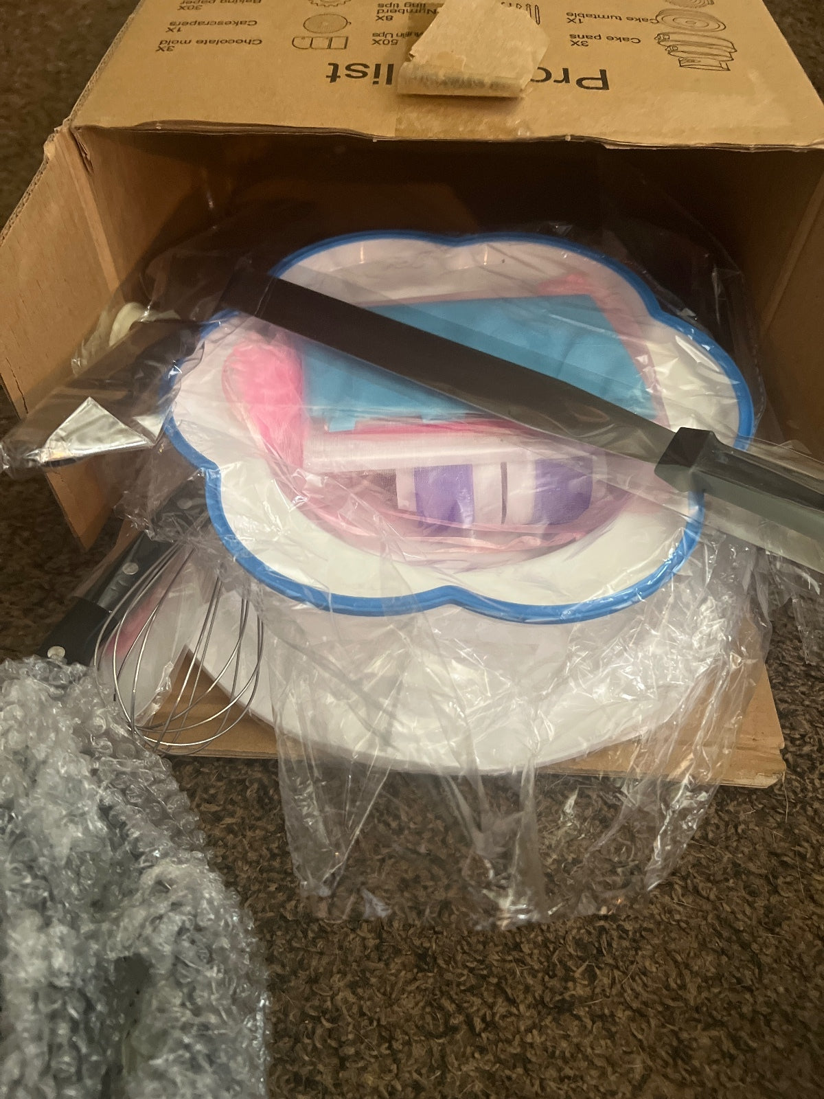 Baking and Cake Decorating Kit with Pans, Spatulas, Baking Paper, and Decorating