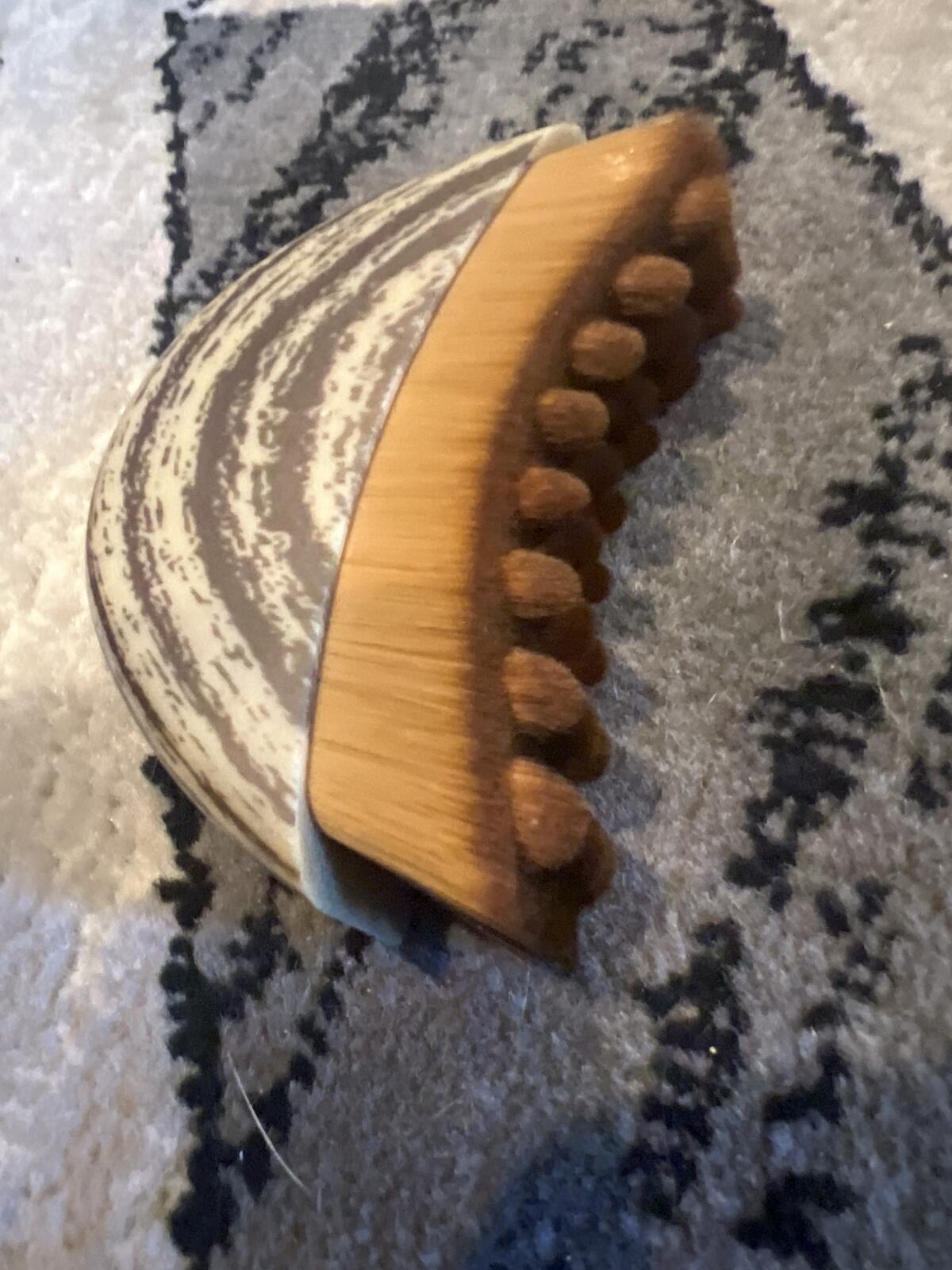 Lymphatic Contour Facial Brush with Carrying Case - Manual Lymphatic Drainage