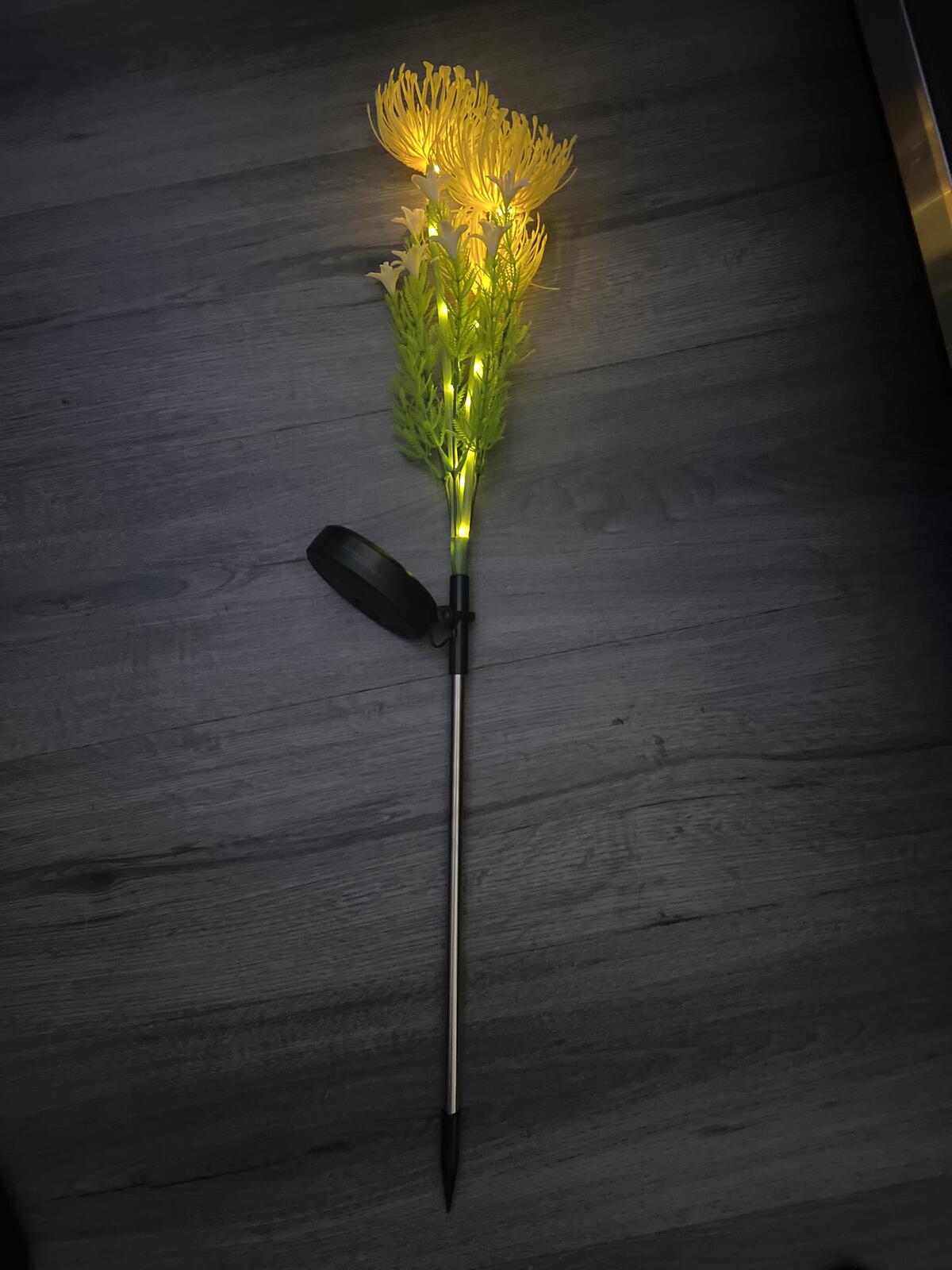 Solar Powered LED Garden Flower Stake Light