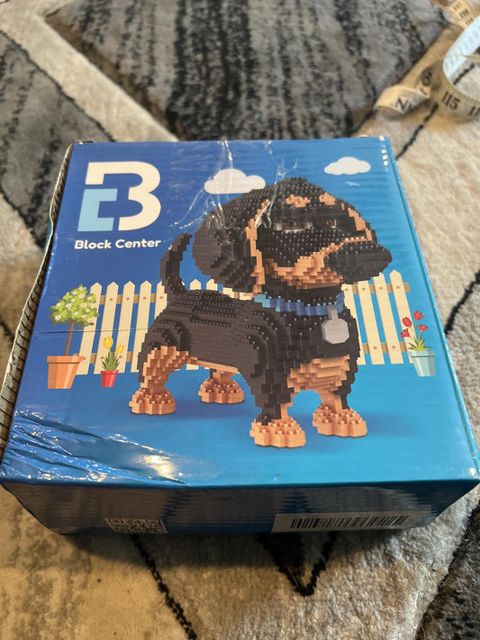 Block Center Dachshund Building Block Set 2100 PCS