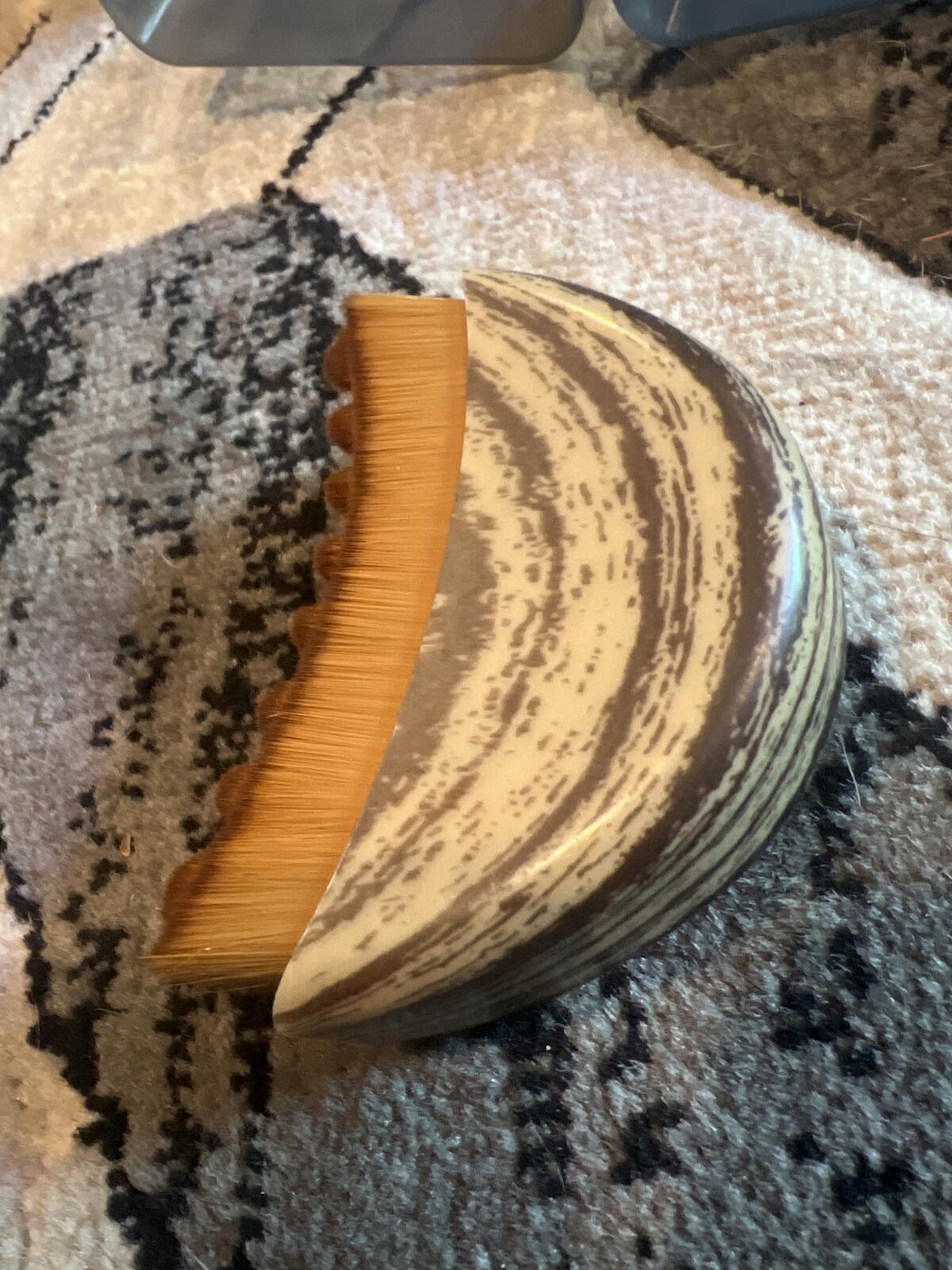 Lymphatic Contour Facial Brush with Carrying Case - Manual Lymphatic Drainage