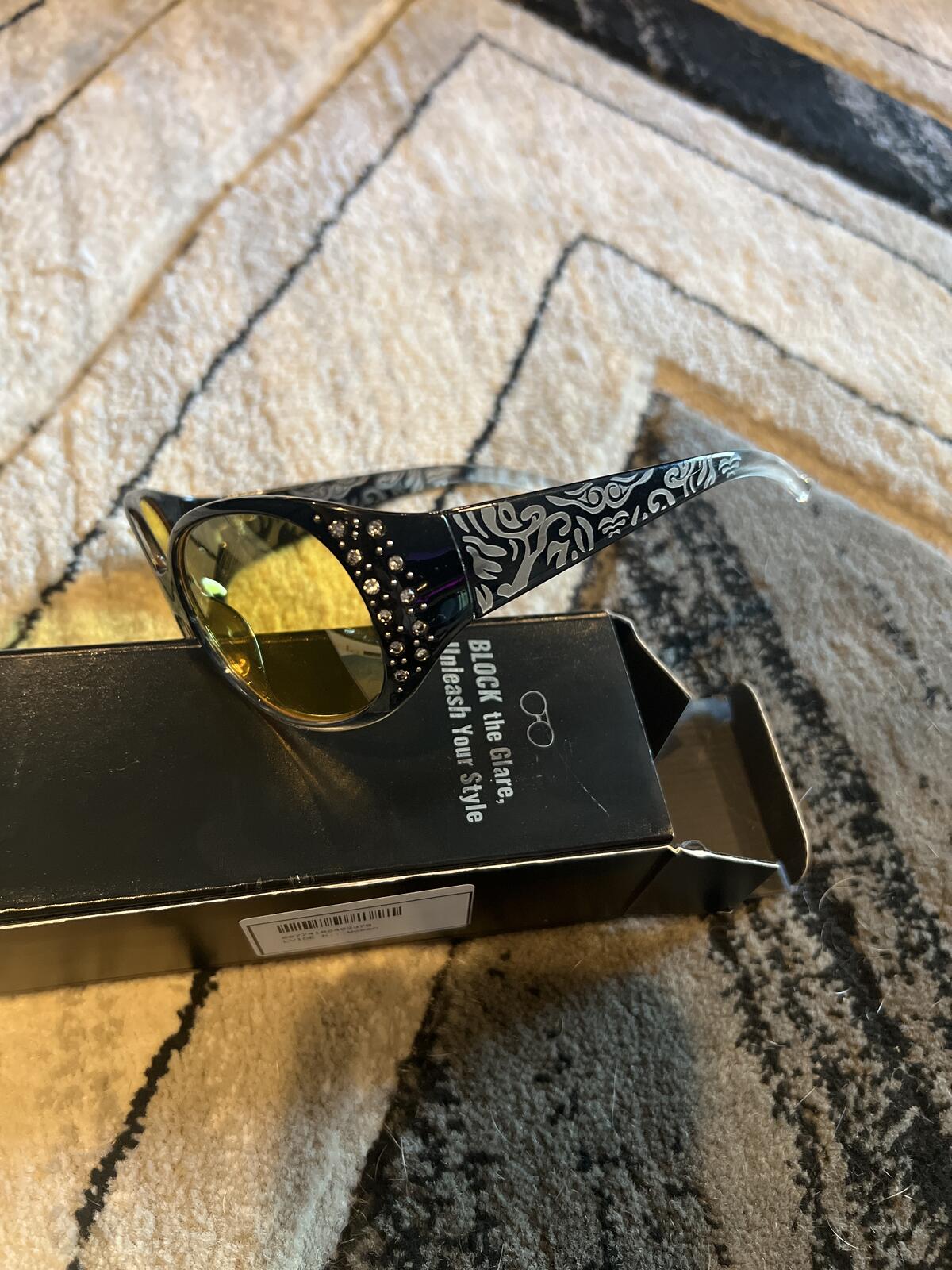Lvide Women Night Driving Glasses with Yellow Lenses