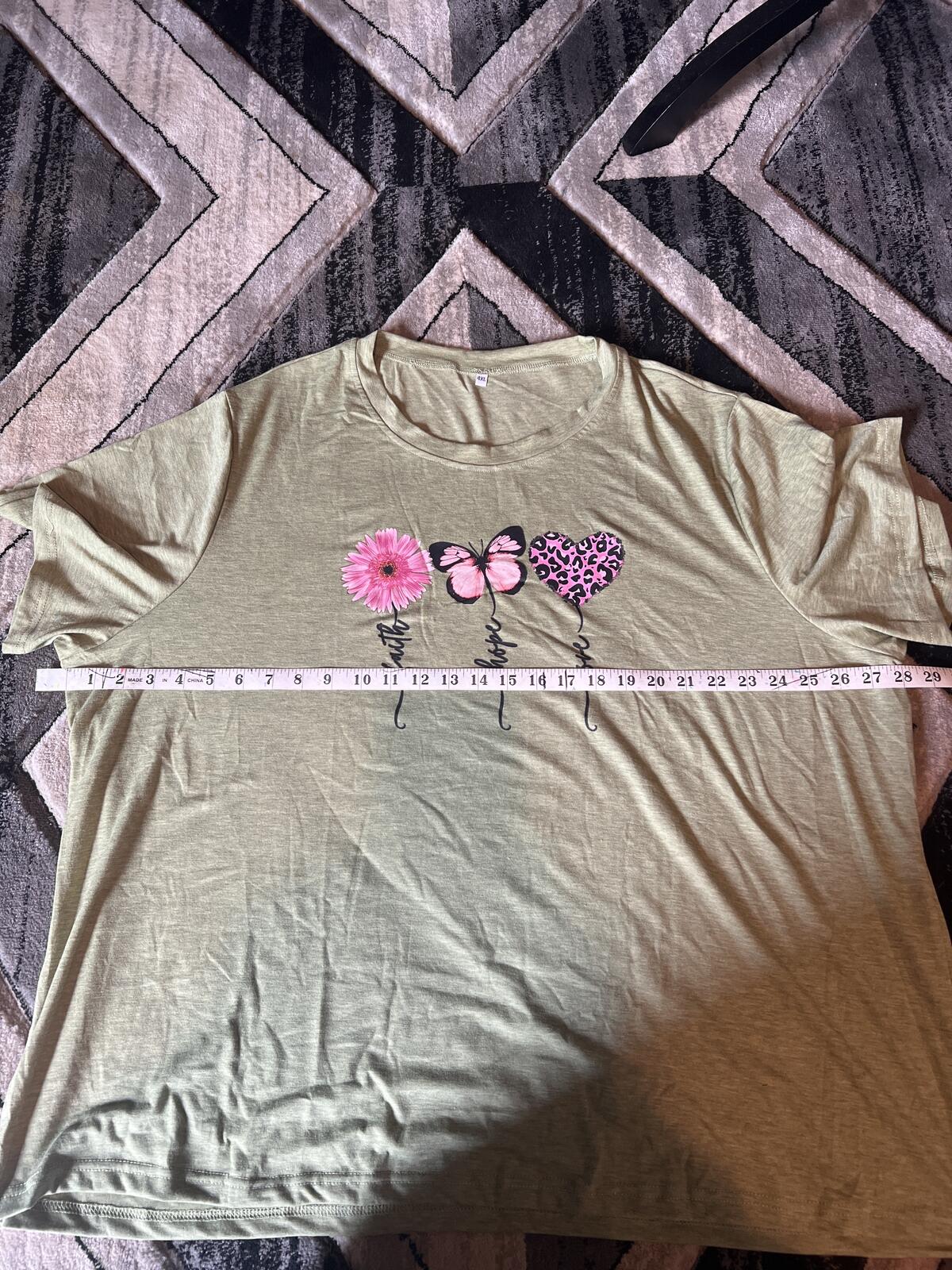 Plus Size 4XL Light Green Graphic Tee with Pink Flower, Butterfly, and Heart