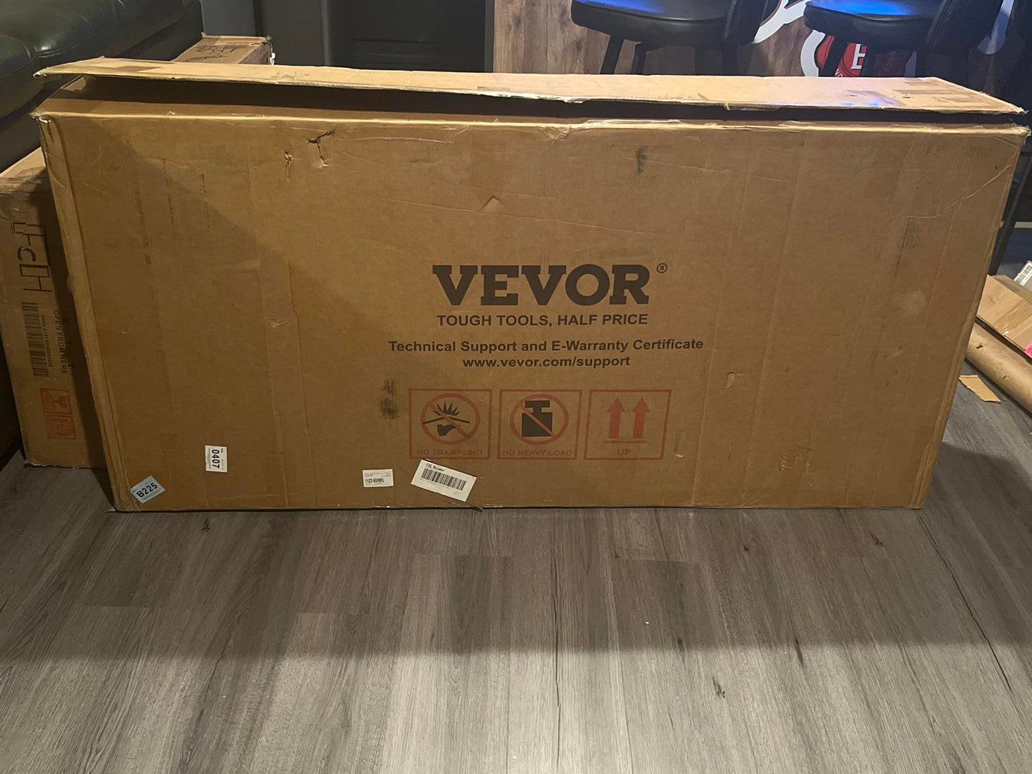 VEVOR 8 Cubic Feet Rooftop Cargo Carrier with Dual-Sided Opening and Reinforced