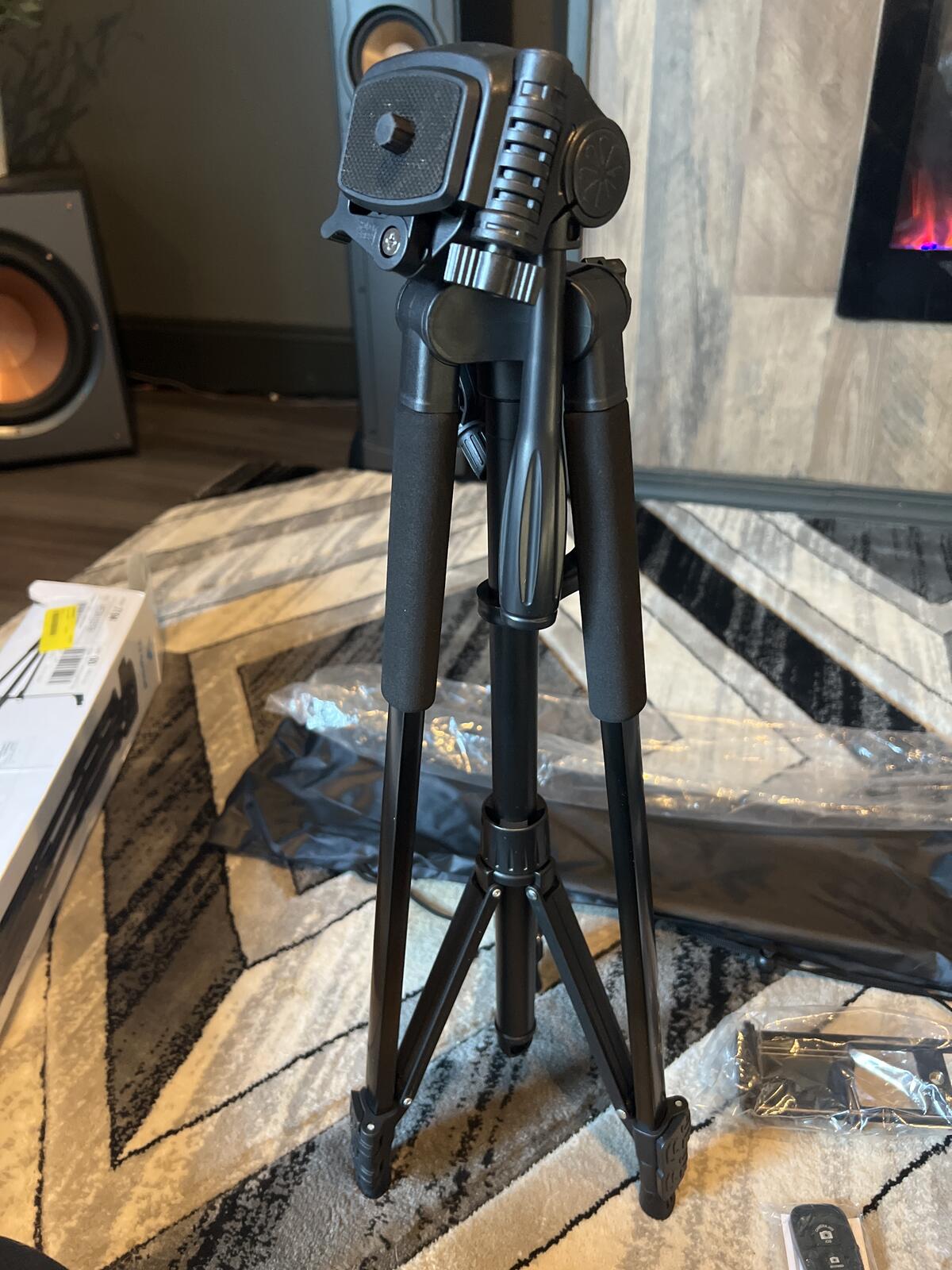 F-360T Tripod with Quick Release Plate and Adjustable Head