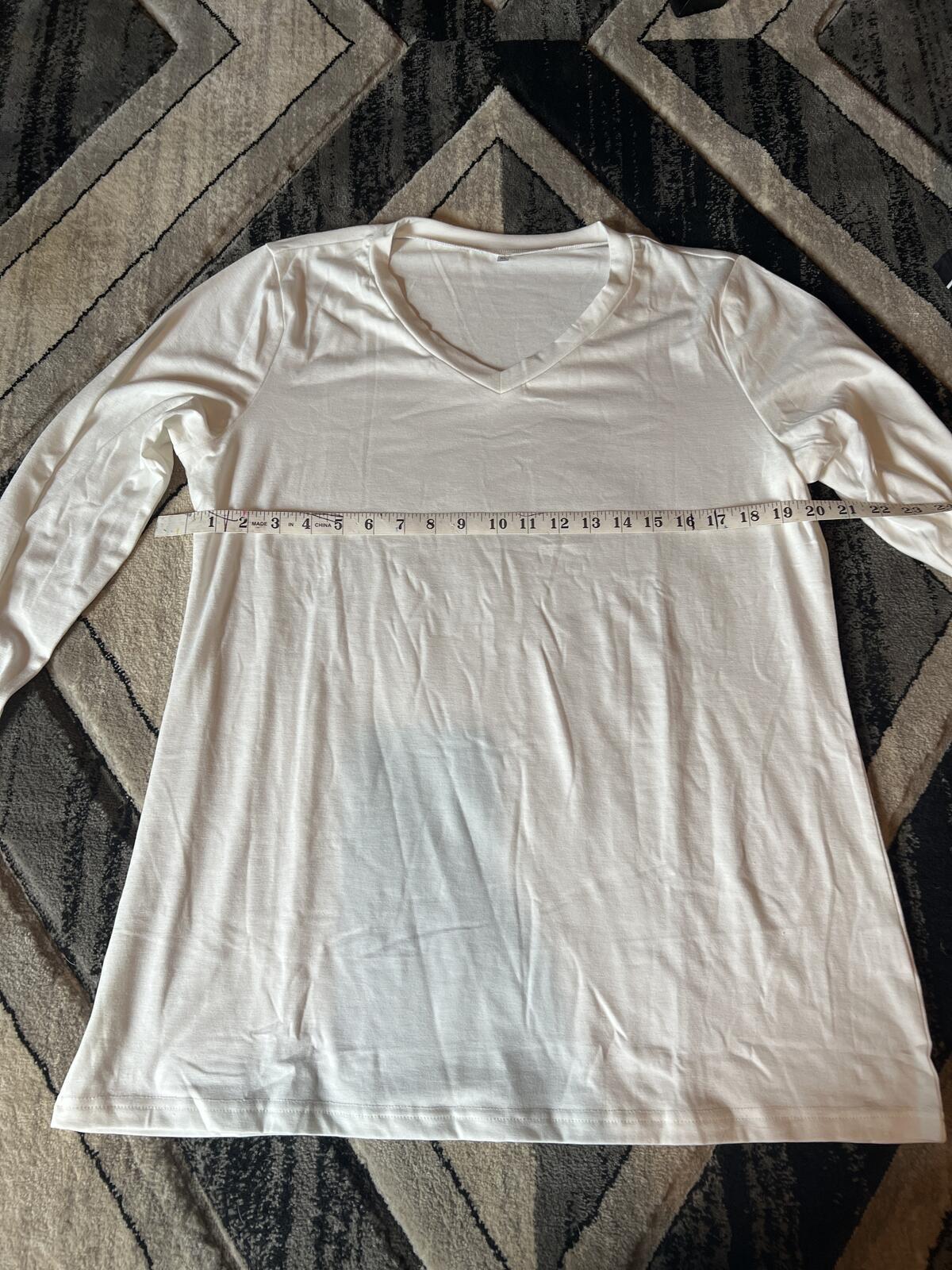 White V-Neck Long Sleeve Shirt XL