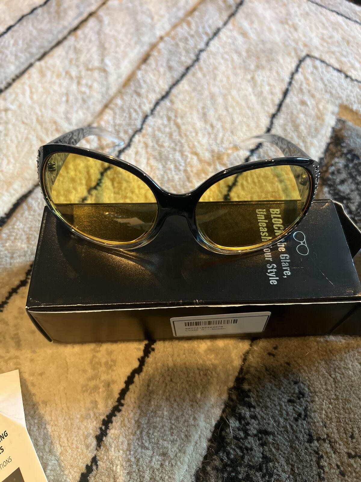 Lvide Women Night Driving Glasses with Yellow Lenses